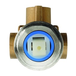 Комплект Bossini CUBE Смеситель для душа на 1 выход, хром + Встраиваемая часть смесителя с девиатором 1 направления 1/2” (Z00064.030+Z00007)