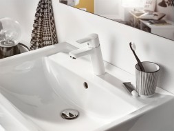 Смеситель для раковины KLUDI PURE&EASY XL 100 однорычажный, белый (372929165)