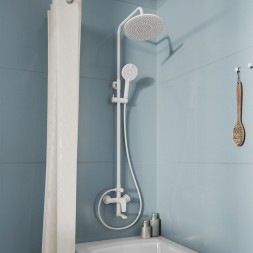 Душевая система 35к Milardo RORWT4FM06 "Rora" лейка "Тропический душ", БЕЛЫЙ матовый - RORWT4FM06