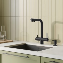 Смеситель для кухни 35к IDDIS UMBBLPFi05 "Umbra" с вых для пит.фильтра выс.пов.излив, ЧЕРНЫЙ мат. - UMBBLPFi05