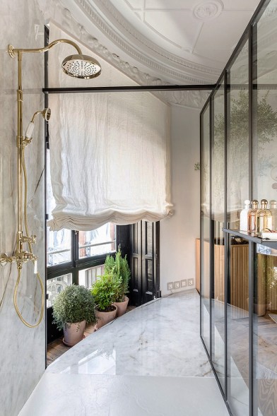 Душевая система Jacob Delafon Cleo 1889 золото глянцевое (E24311-BGG)